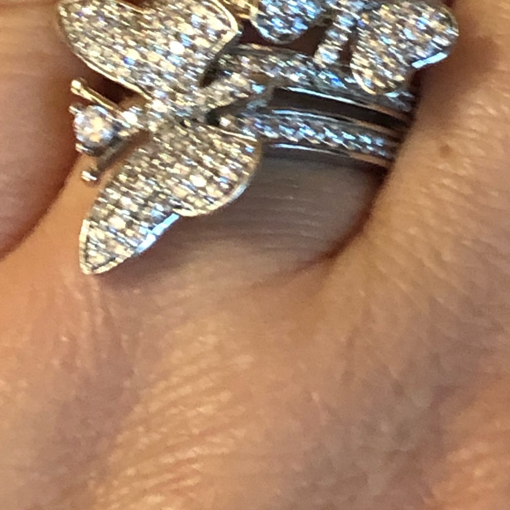 Jewelry - Picture 3 of 3